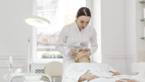 woman beauty clinic face treatment 1