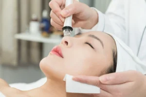 《Aqua Peel:讓肌膚重拾水潤與光澤的魔法》 3 窪儘匼第 3 scaled 1